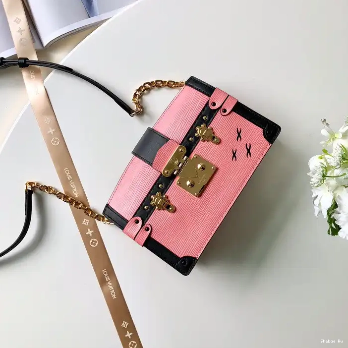 CHANELUTCH Vuitton TRUNK Louis 0702